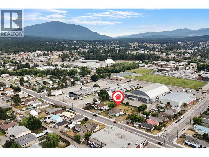 Property Photo: 1415 4 Street North BC V1C 3L6