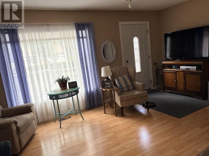 Property Photo:  1320 Wallbridge Ave  ON P7E 3K8 