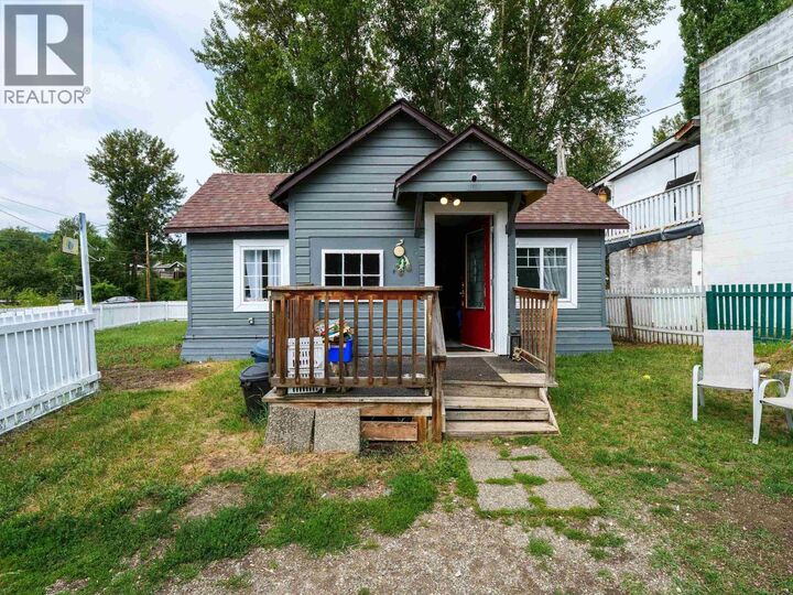 Property Photo: 201 Lewis Drive BC V2J 1J9