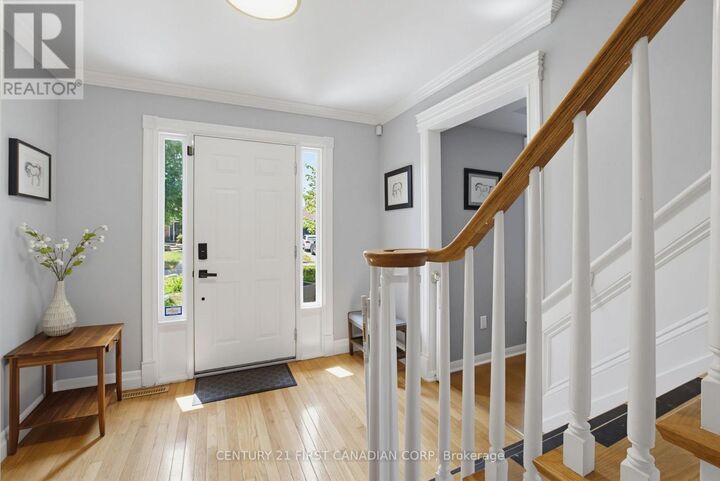 Property Photo: 8 Meredine Crescent East ON N5X 1G5