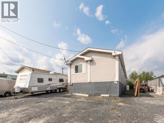 106 Demelt Crescent — photo 1