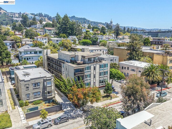 Property Photo: 2201 Virginia St 2 CA 94709