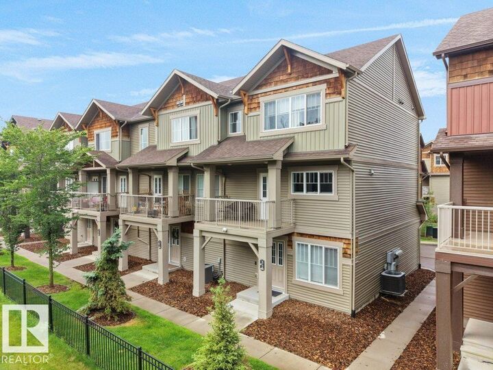 1005 Graydon Hill Boulevard SW 32 — photo 1