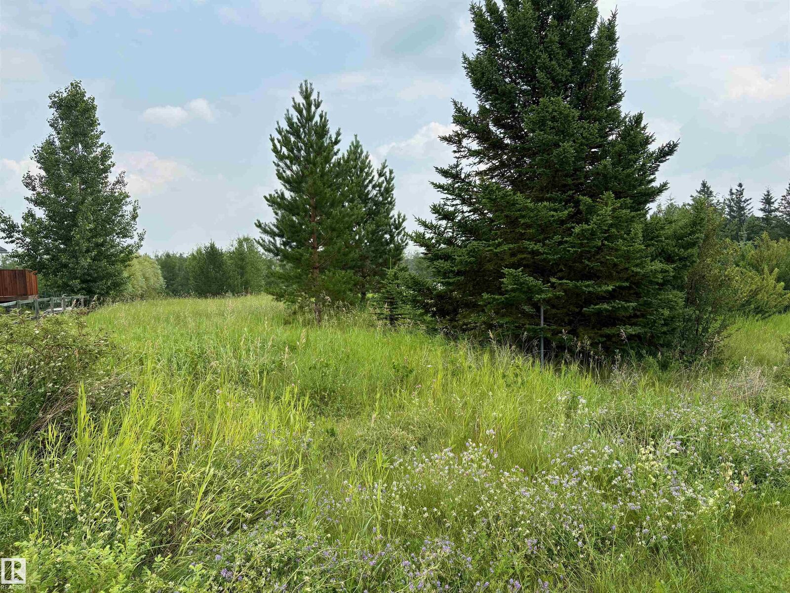Property Photo:  118 56512 Rng Rd 111  AB T0A 3A0 