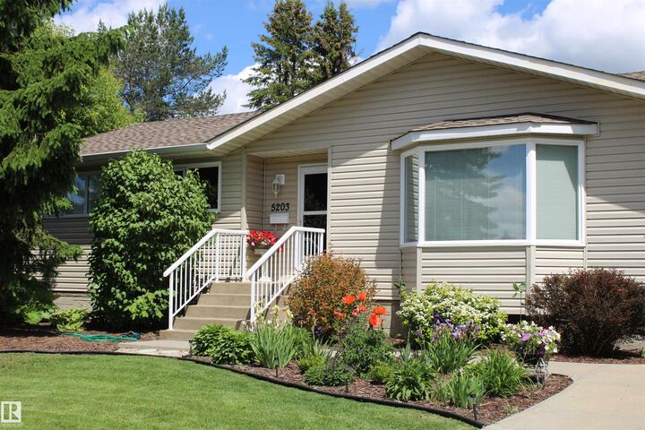5203 45 Street — photo 1