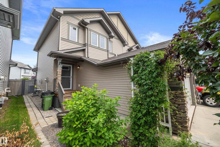 Property Photo:  17332 6 Avenue SW  AB T6W 2A7 