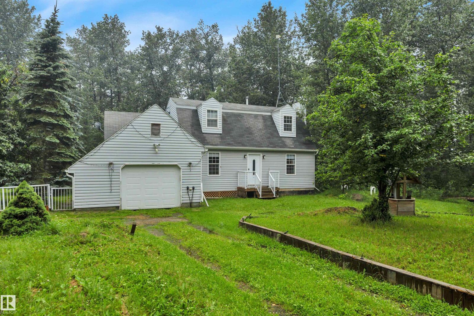 Property Photo: 54120 Rge Road 12 38 AB T7Y 0A5