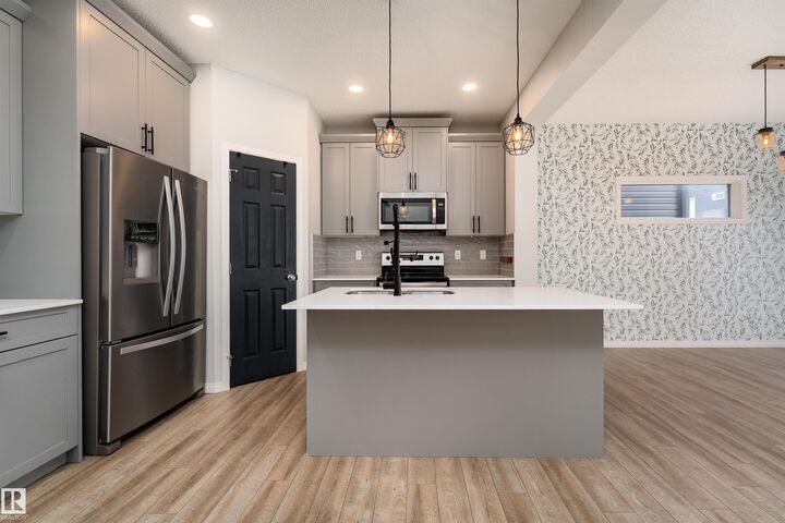 6484 King Wynd SW — photo 1