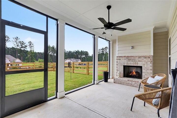 Property Photo:  64 Colonial Terrace Terrace  GA 30180 
