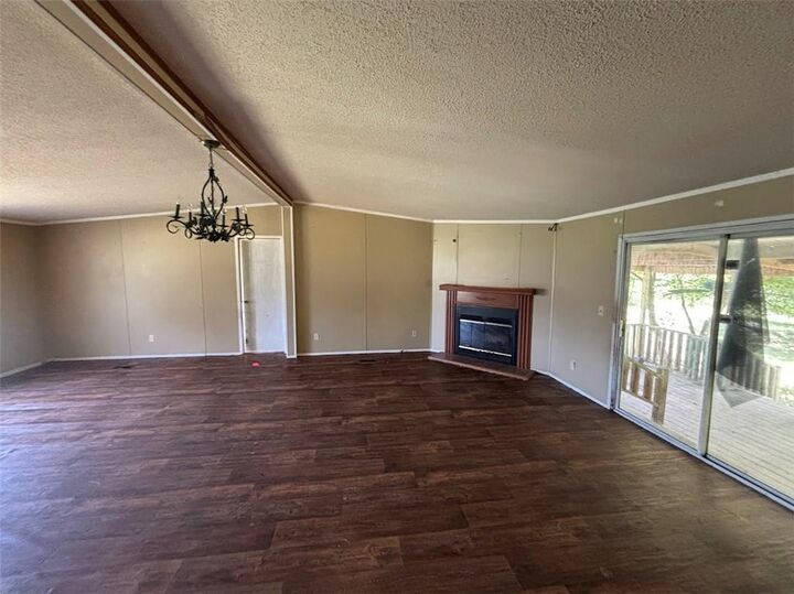 Property Photo:  300 Paul Jordan Road  LA 71457 