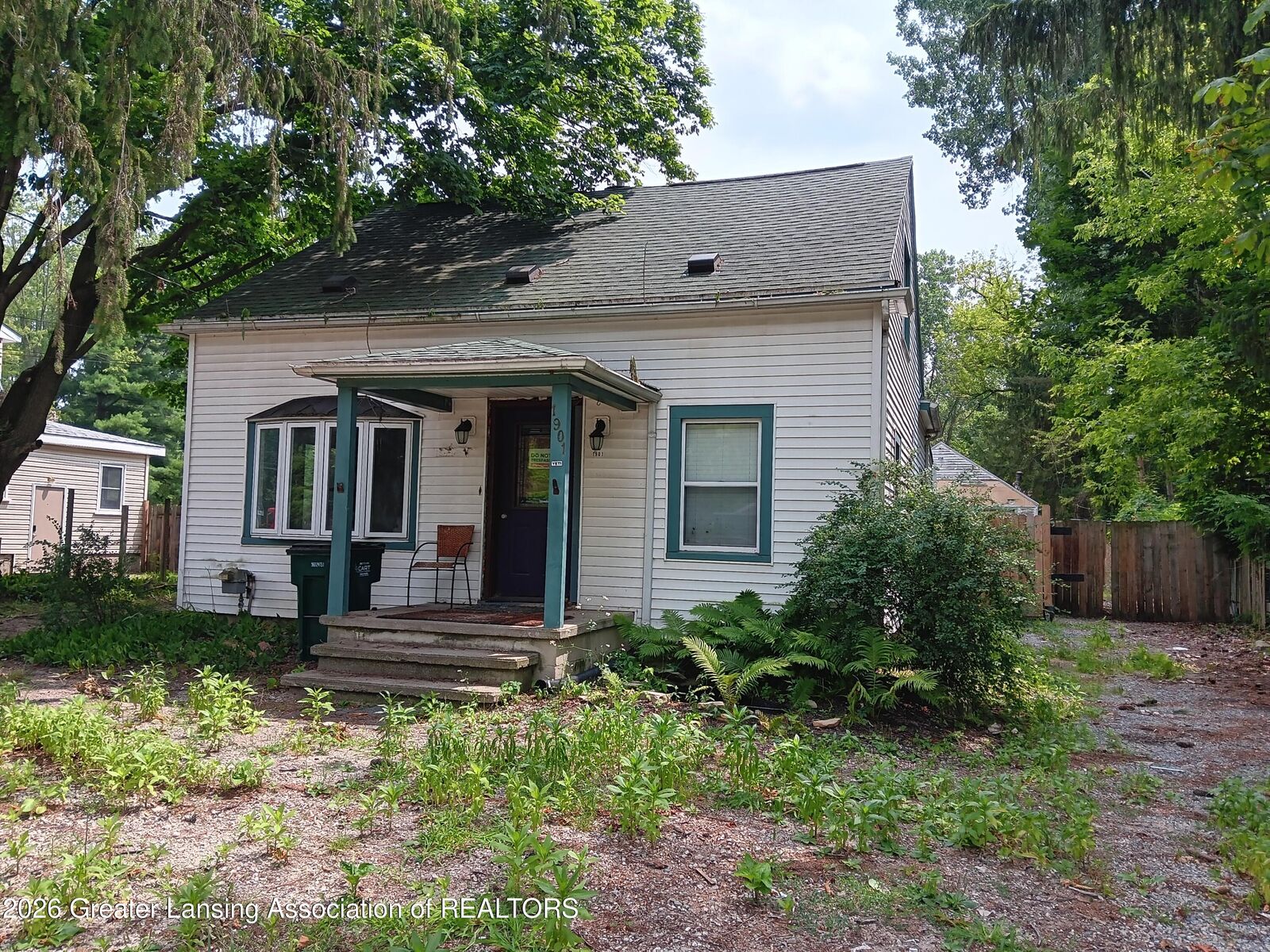 Property Photo:  1901 W Holmes Road  MI 48910 