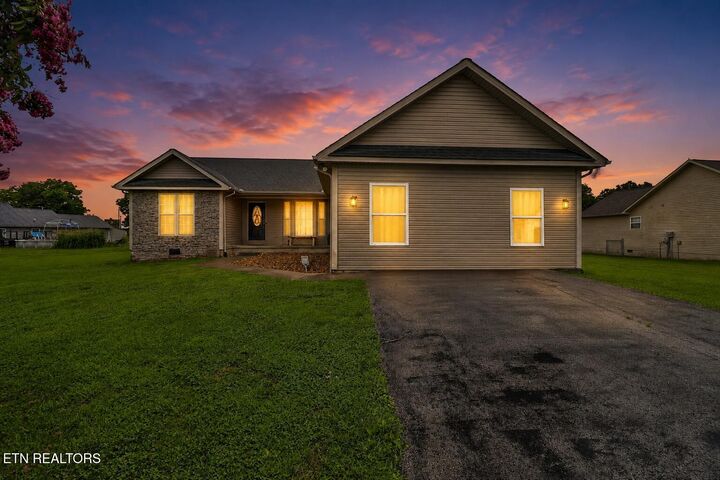 Property Photo:  67 Lakyn Drive  TN 38571 