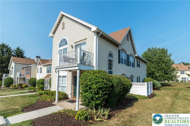 Property Photo: 1947 Willings Lane PA 18055