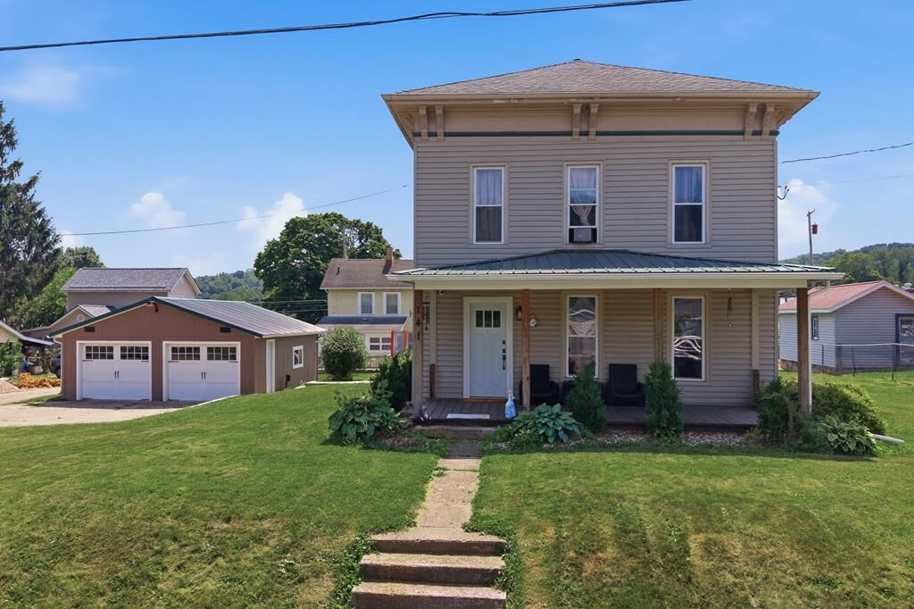 Property Photo:  141 Second St  OH 44864 