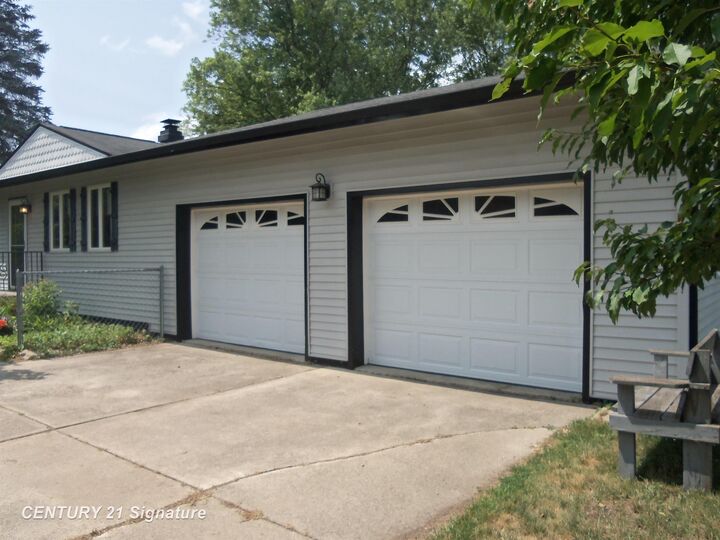 Property Photo:  5127 Arbor Lane  MI 48506 