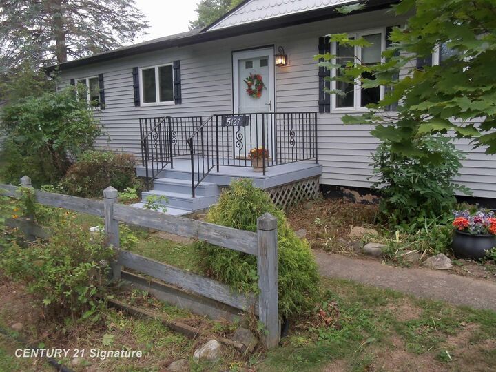 Property Photo:  5127 Arbor Lane  MI 48506 