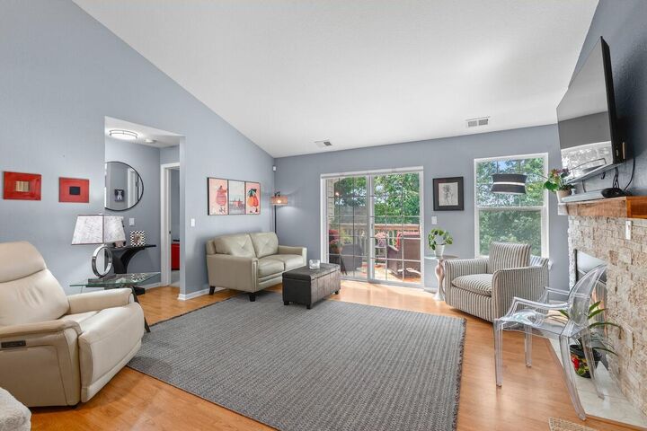 Property Photo: N16w26443 Meadowgrass Cir WI 53072