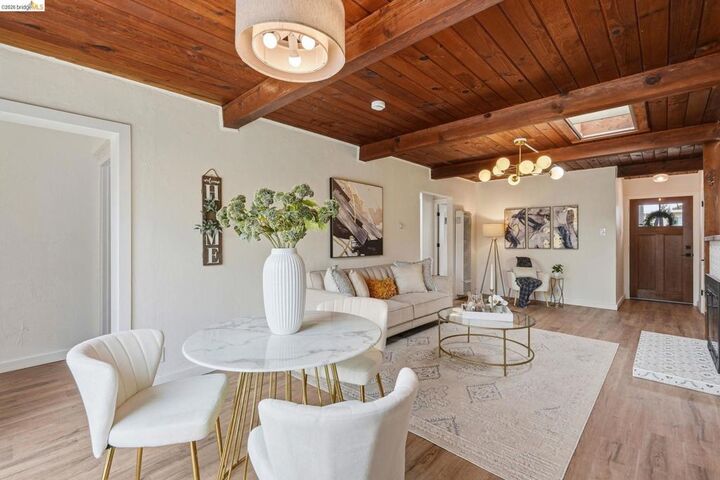 Property Photo:  800 Payne Dr  CA 94806 