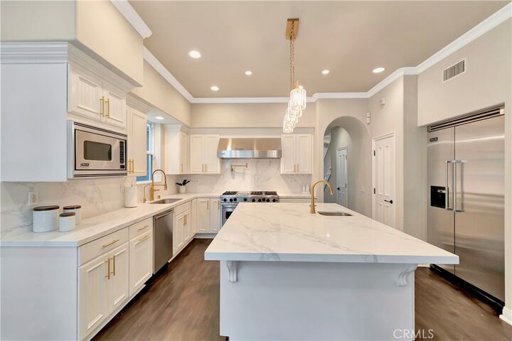 Property Photo: 614 16th Street CA 92648