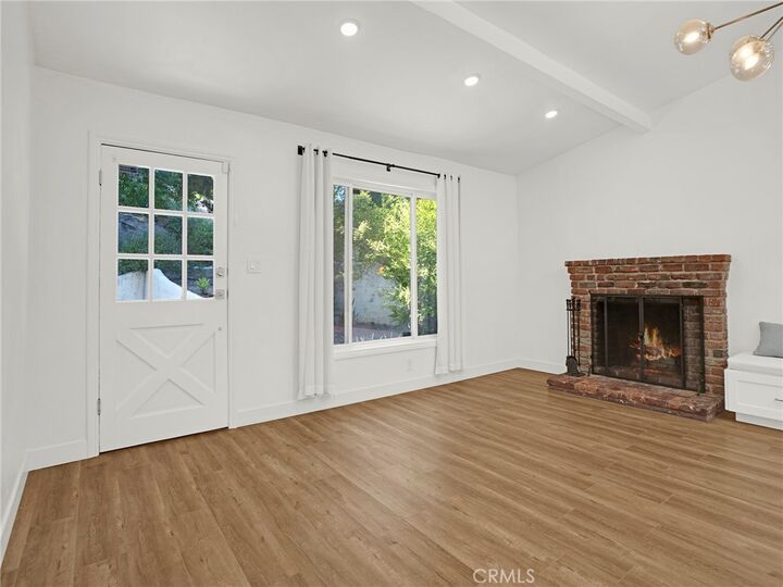 Property Photo:  5338 Campo Road  CA 91364 