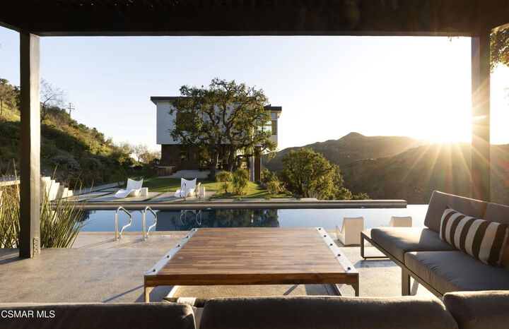 Property Photo: 12530 Stagecoach Road CA 90265