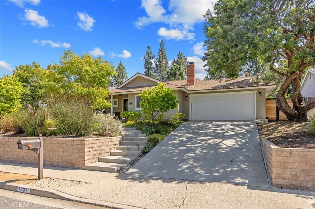 Property Photo:  1031 Uppingham  CA 91360 