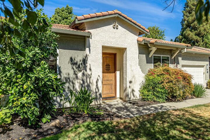Property Photo: 21 Jack Perry Place CA 95833
