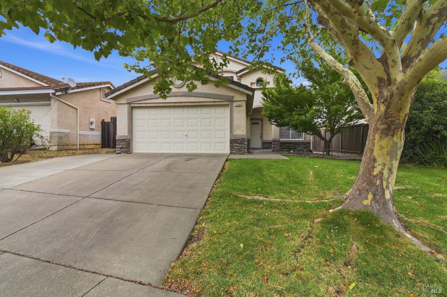 Property Photo: 1316 Summer Grove Circle CA 94534