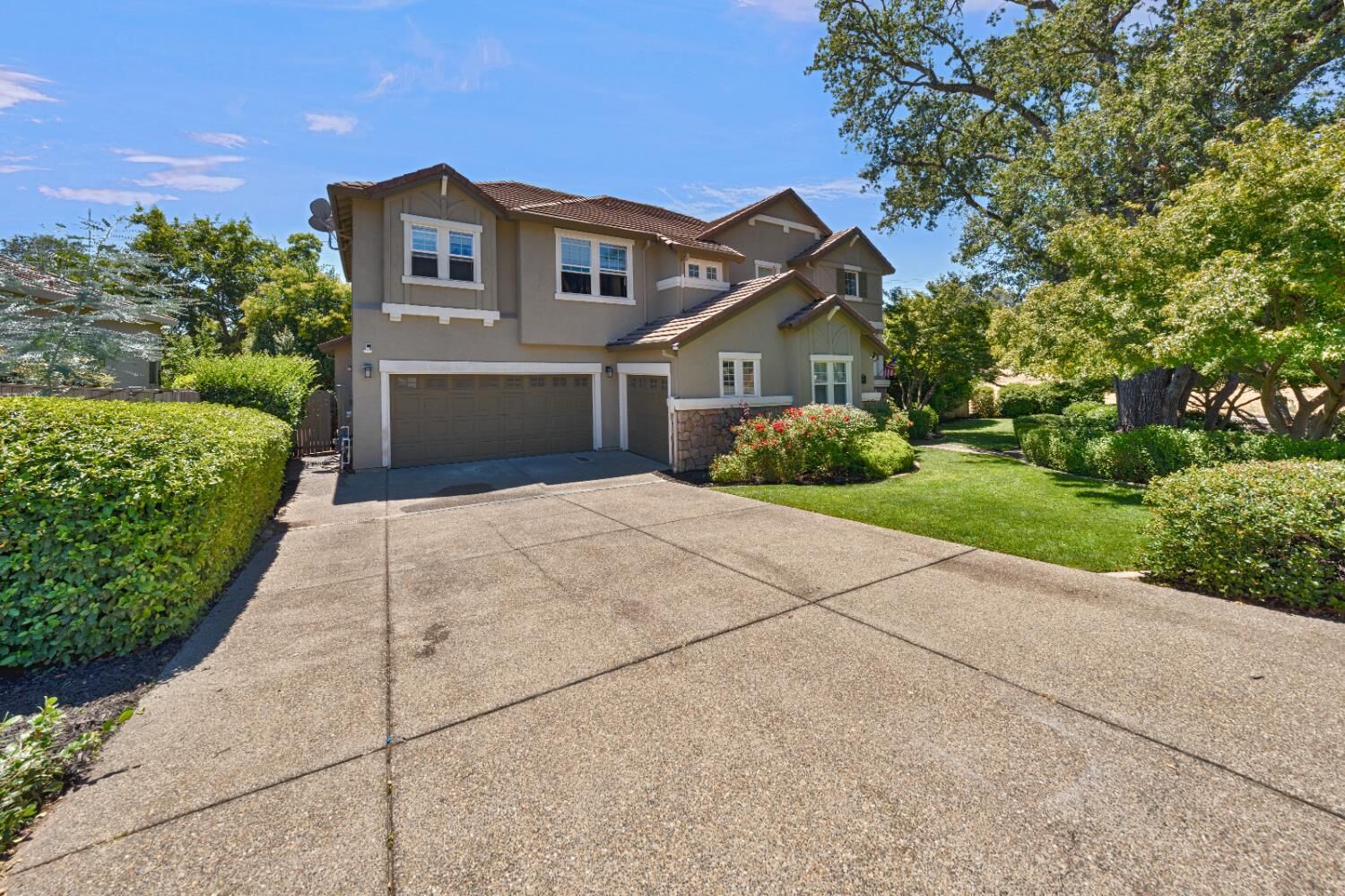 Property Photo: 6151 Lockridge Drive CA 95746