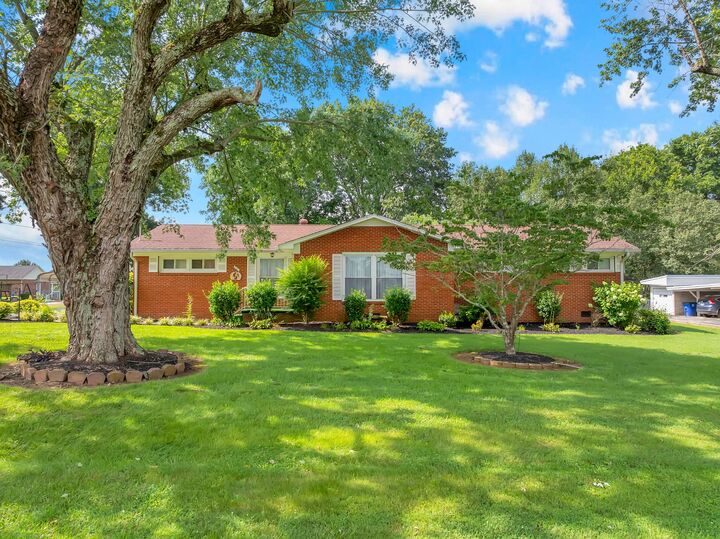 Property Photo:  201 Cloverdale Rd  TN 37160 