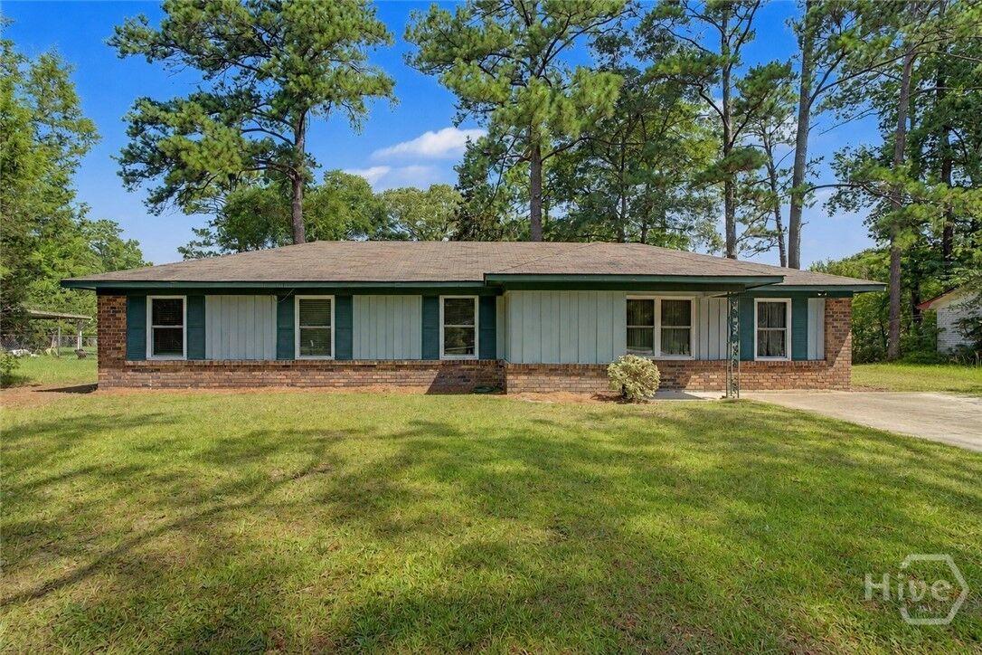 Property Photo: 212 Westwood Drive GA 31326