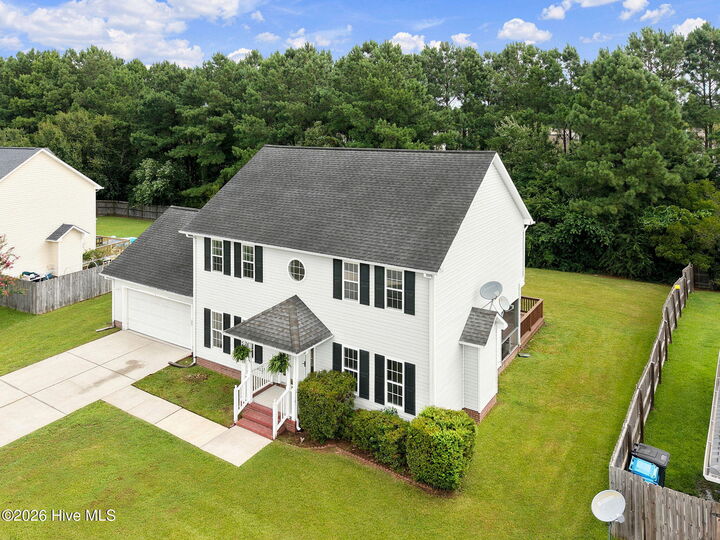 Property Photo:  812 Commons Drive N  NC 28546 