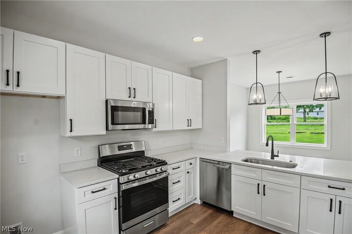 Property Photo:  158 Sherman Street  OH 44432 