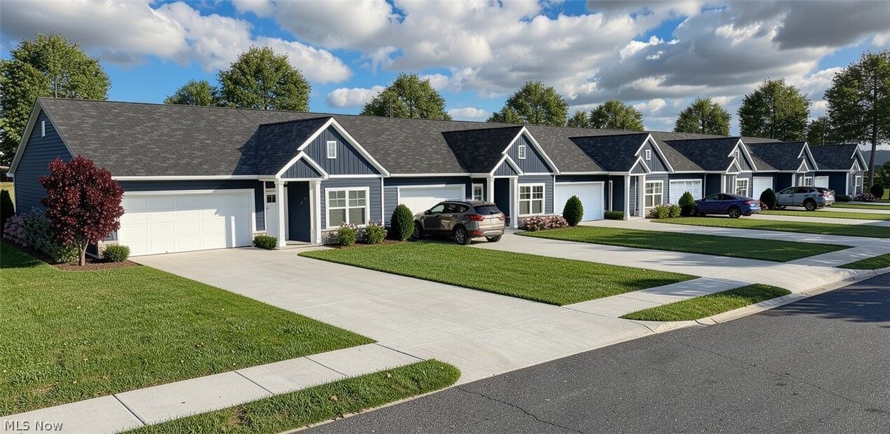 Property Photo:  567 Overlook Road 10  OH 44089 