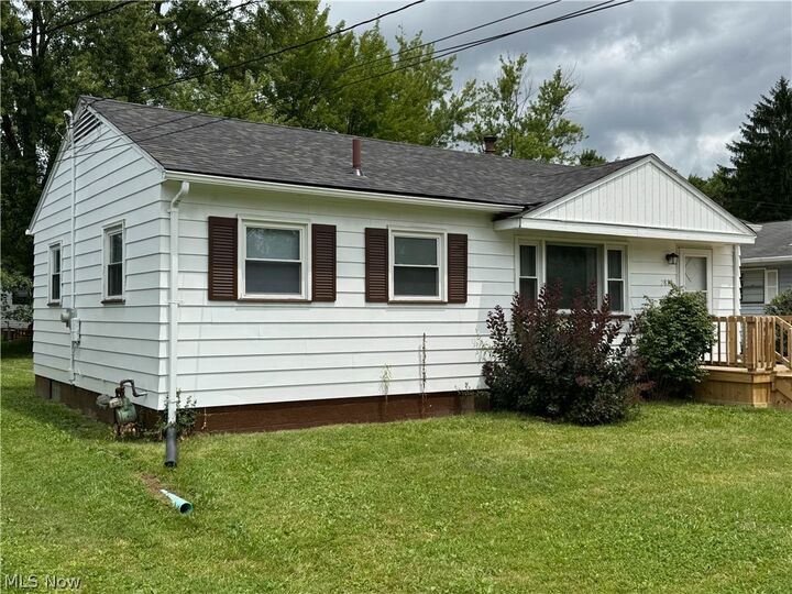 Property Photo:  2824 Linda Drive  OH 44485 