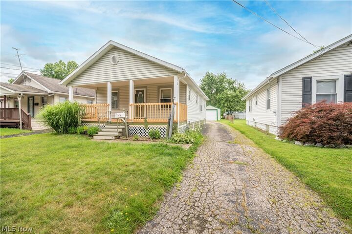 Property Photo:  718 Virginia Avenue  OH 44306 
