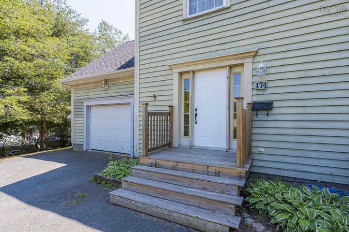 Property Photo: 174 Prospect Avenue NS B4N 2L8