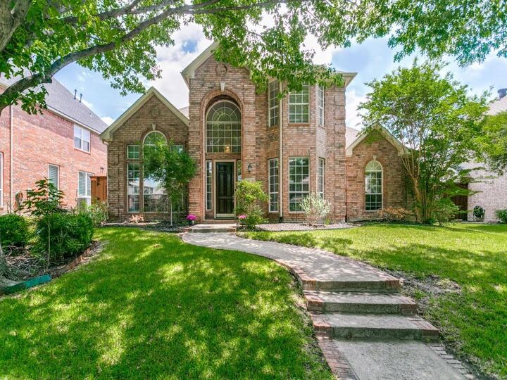 Property Photo: 8108 Lynores Way TX 75025