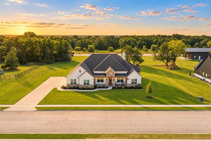 Property Photo:  3759 Evergreen Lane  TX 75135 