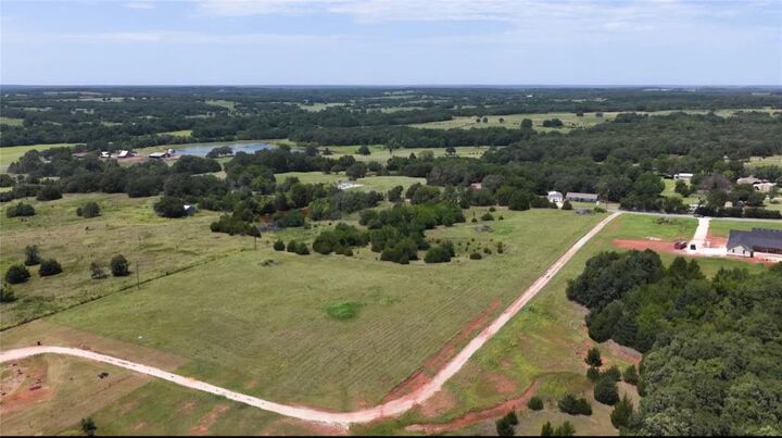 Property Photo:  102199 S Highway 18  OK 74855 