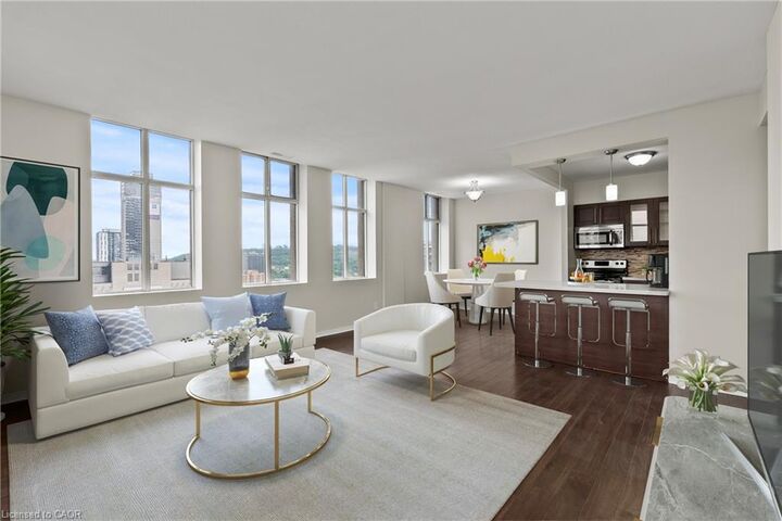 36 James Street S 1402 — photo 1