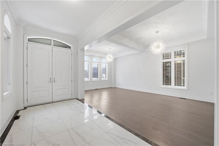 Property Photo: 101 Appleyard Avenue ON L4H 4N3