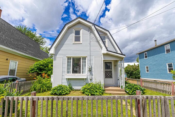 47 Douglas Street — photo 1