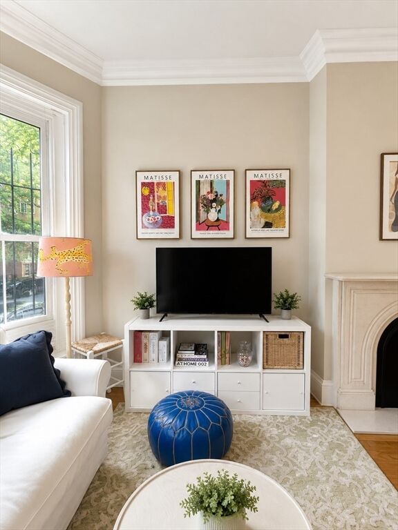 Property Photo:  109 Pembroke St 2  MA 02118 