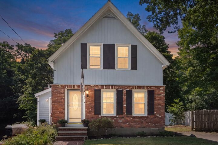 Property Photo:  22 Union Rd  MA 02766 