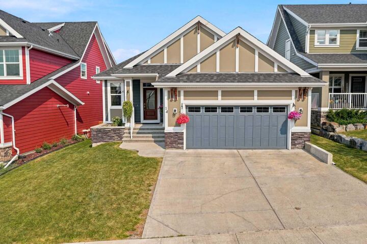 Property Photo: 14 Ridge View Place AB T4C 0P9