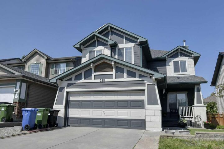 225 Chapala Drive SE — photo 1