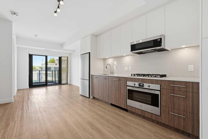 Property Photo:  730 2 Avenue 1313  AB T2P 1R8 