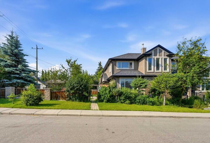 Property Photo: 2245 25 Street SW AB T3E 1X3