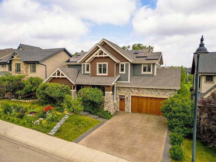 Property Photo: 9318 14 Avenue SW AB T3H 0M1